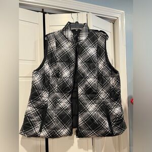 NWOT reversible puffer vest size 18/20